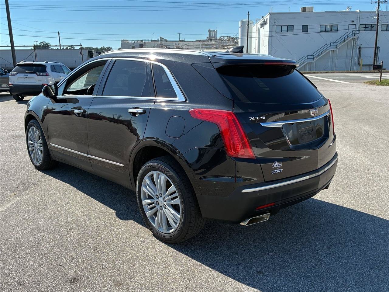 Used 2018 Cadillac XT5 Premium Luxury AWD/4WD image 5