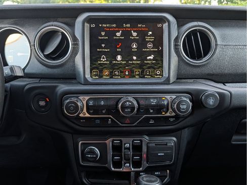 Used 2023 Jeep Wrangler Unlimited Sahara w/ Cold Weather Group AWD/4WD image 30