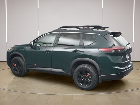 Certified 2026 Nissan Rogue SV w/ Rock Creek Premium Package AWD/4WD image 5