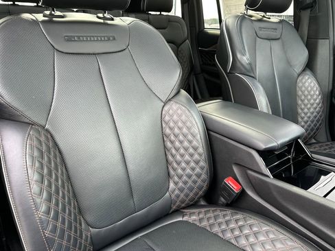 Used 2022 Jeep Grand Cherokee Summit w/ Adv Protech Group IV image 40