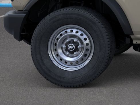New 2025 Ford Bronco 4-Door AWD/4WD image 21