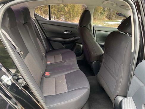 Used 2022 Nissan Sentra SV w/ Trunk Package image 32