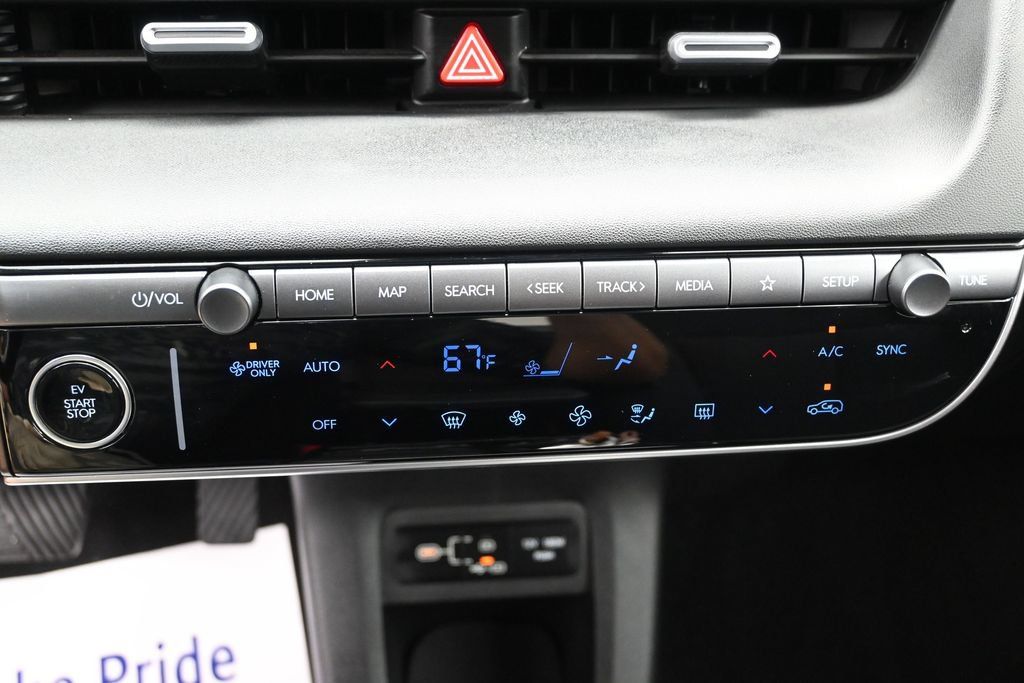 Used 2025 Hyundai Ioniq 5 SE RWD image 10