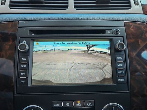 Used 2011 GMC Sierra 2500 Denali AWD/4WD image 13