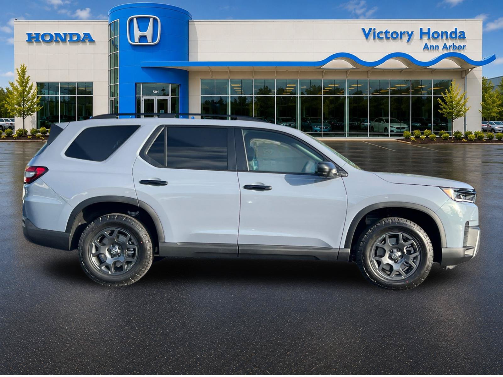 New 2026 Honda Pilot TrailSport image 4