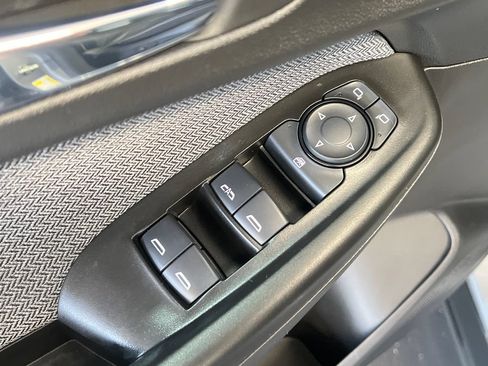 Used 2023 Chevrolet TrailBlazer LT w/ Convenience Package AWD/4WD image 32