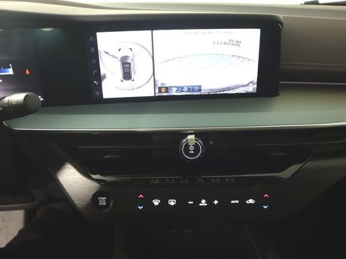 Certified 2025 Nissan Murano Platinum w/ Cargo Package image 12