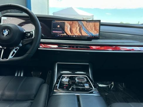 Used 2023 BMW 740i w/ Parking Assistance Package RWD image 22