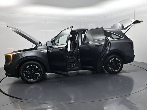Certified 2024 Kia Sorento S FWD image 61