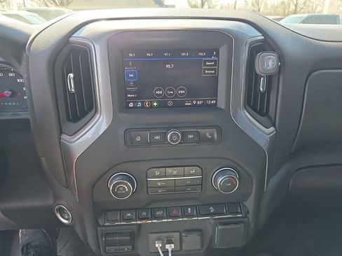 Used 2024 Chevrolet Silverado 1500 Custom Trail Boss image 10