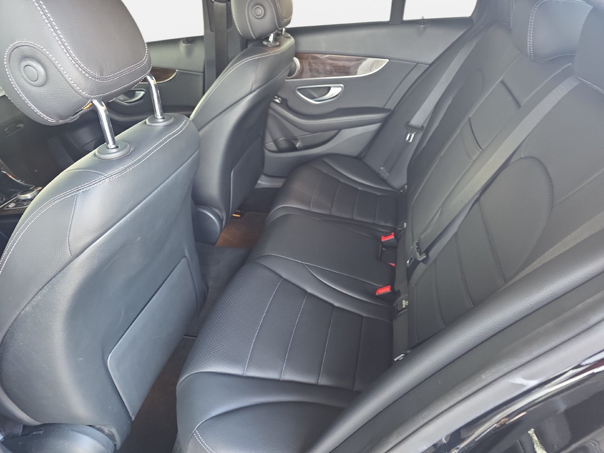 Used 2019 Mercedes-Benz C 300 4MATIC Sedan image 14