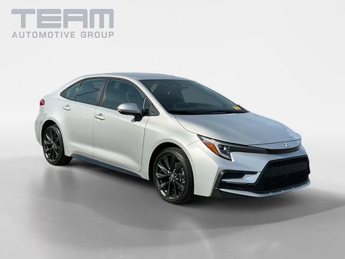 Used 2024 Toyota Corolla SE image 1