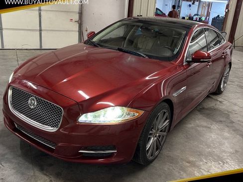 Used 2011 Jaguar XJ RWD image 1