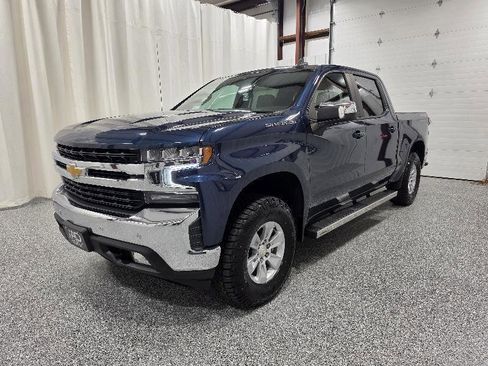 Used 2021 Chevrolet Silverado 1500 LT w/ Safety Package II AWD/4WD image 6
