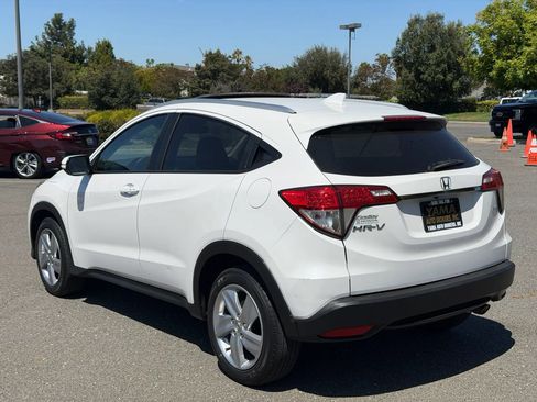 Used 2020 Honda HR-V EX image 3