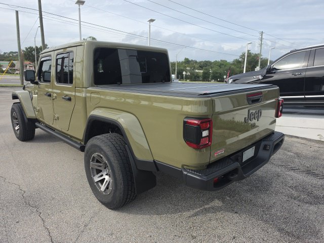 Used 2025 Jeep Gladiator Sport AWD/4WD image 3