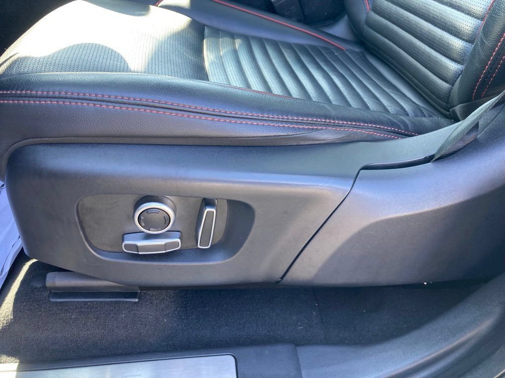 Used 2022 Land Rover Discovery Sport S R-Dynamic AWD/4WD image 5