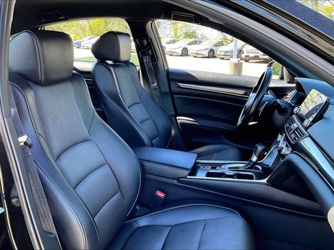 Used 2021 Honda Accord Sport image 8