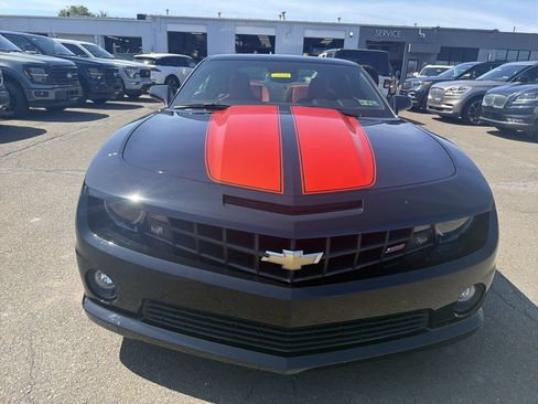 Used 2010 Chevrolet Camaro SS w/ RS Package RWD image 10