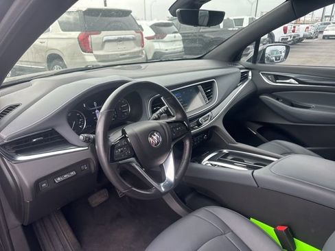 Used 2024 Buick Enclave Premium image 11
