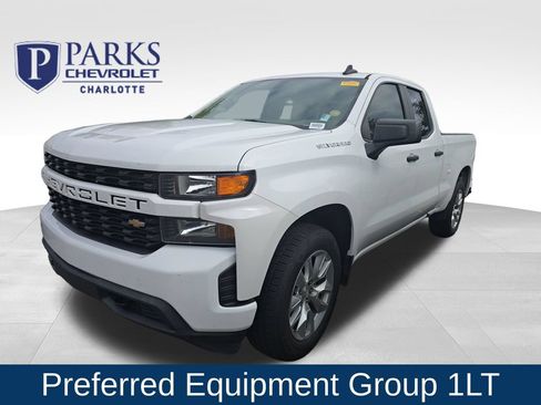 Used 2025 Chevrolet Silverado 2500 LT w/ Convenience Package AWD/4WD image 1