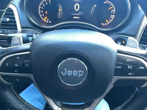 Used 2016 Jeep Grand Cherokee Limited AWD/4WD image 13