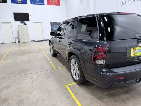 Used 2008 Chevrolet TrailBlazer SS w/ Sun And 6-Disc Cd Package RWD image 22