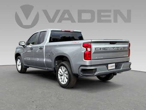 Used 2023 Chevrolet Silverado 1500 Custom image 22