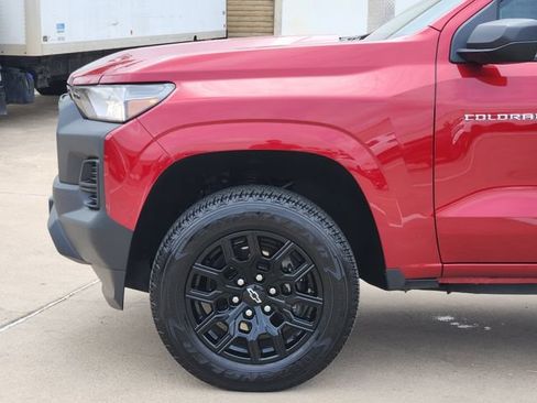 Used 2025 Chevrolet Colorado W/T w/ WT Custom Package RWD image 15