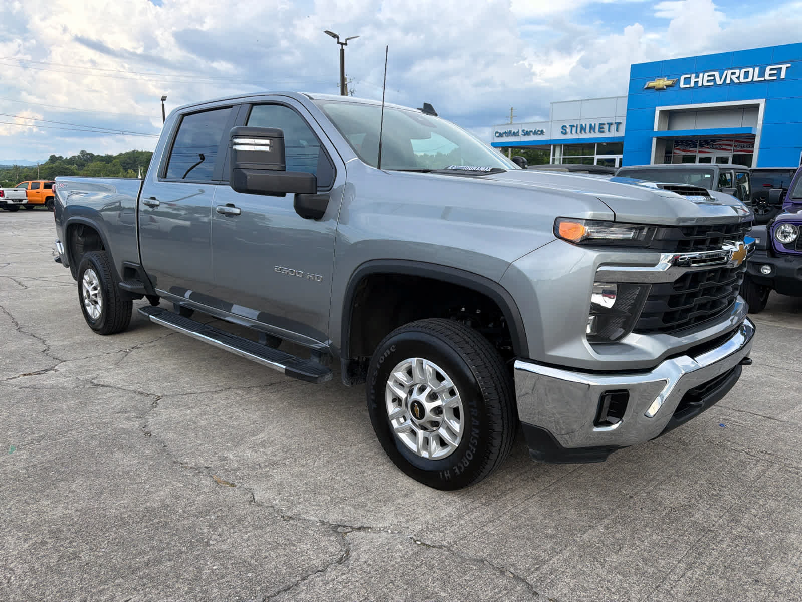 Used 2025 Chevrolet Silverado 2500 LT w/ Convenience Package AWD/4WD image 1
