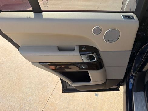 Used 2017 Land Rover Range Rover HSE AWD/4WD image 15