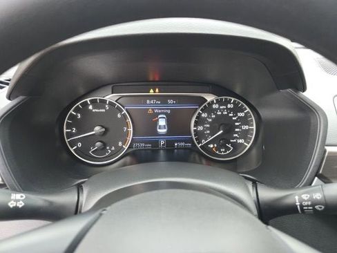 Used 2025 Nissan Altima 2.5 SV FWD image 13