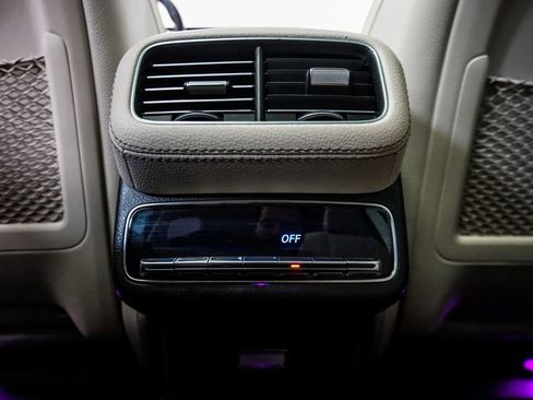 Used 2022 Mercedes-Benz GLS 450 4MATIC w/ Warmth & Comfort Package image 10