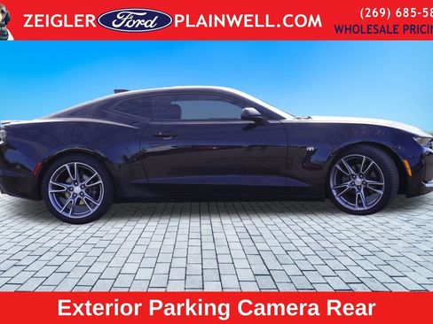 Used 2019 Chevrolet Camaro LT image 8