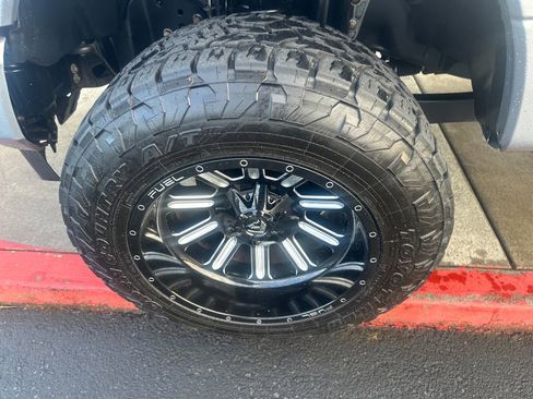 Used 2022 Ford F350 Platinum w/ FX4 Off-Road Package image 25