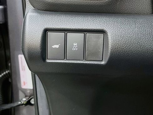 Used 2025 Honda Pilot Touring image 10