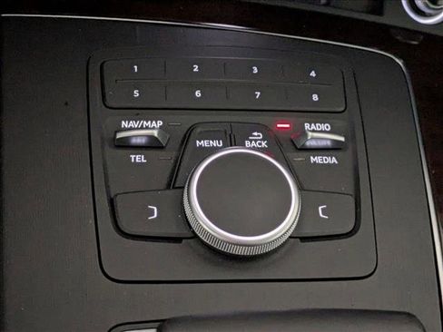 Used 2019 Audi Q5 2.0T Premium w/ Convenience Package image 16