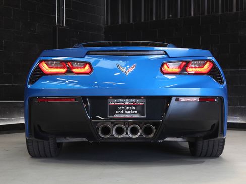 Used 2015 Chevrolet Corvette Stingray Coupe w/ 2LT Preferred Equipment Group image 17