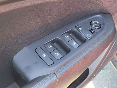 New 2026 Hyundai Venue SE FWD image 14