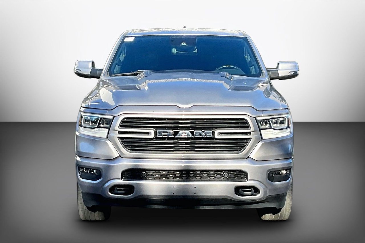 Used 2023 RAM 1500 Laramie AWD/4WD image 3