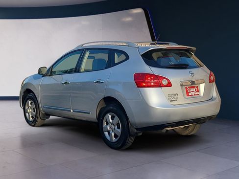 Used 2014 Nissan Rogue S w/ Convenience Package FWD image 3
