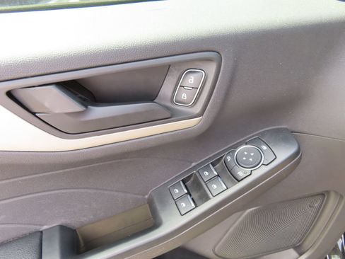 Used 2022 Ford Escape SE w/ Convenience Package FWD image 13
