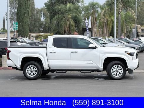Used 2025 Toyota Tacoma SR5 RWD image 4