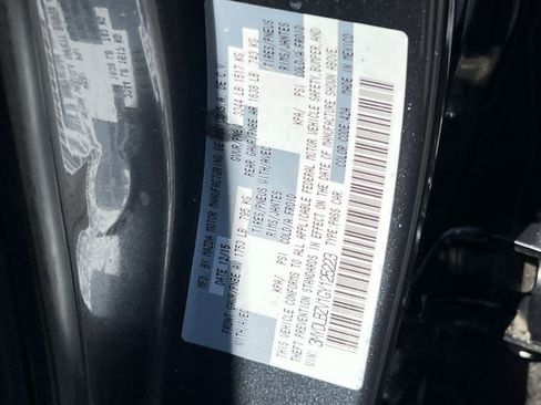 Used 2016 Scion iA FWD image 31
