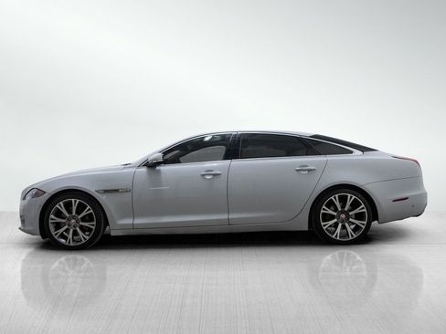 Used 2017 Jaguar XJ L Portfolio image 3