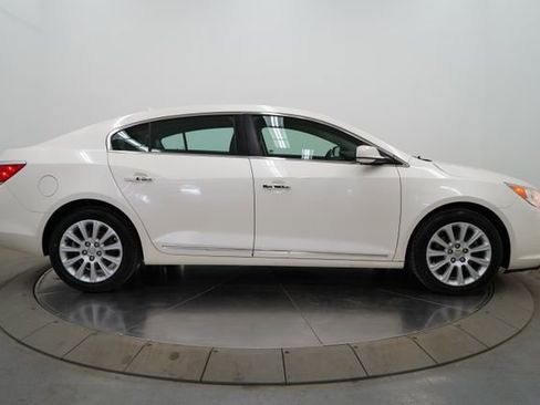 Used 2013 Buick LaCrosse Leather w/ Entertainment Package FWD image 8