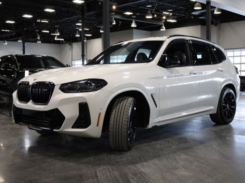Used 2023 BMW X3 M40i w/ Parking Assistance Package image 3