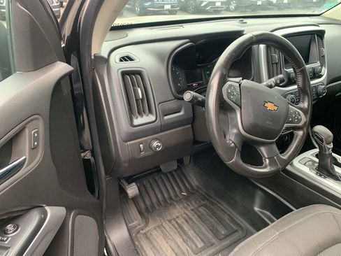 Used 2022 Chevrolet Colorado LT w/ Fleet Safety Package RWD image 18