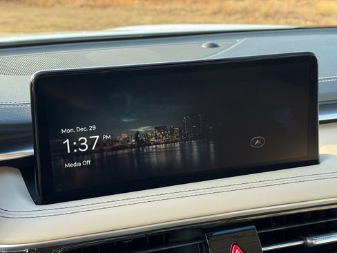 New 2026 Genesis G70 2.5T Prestige image 30