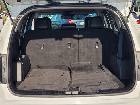 Used 2024 Kia Sorento S image 26